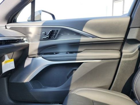 New 2026 Cadillac Lyriq V w/ LPO, Floor Liner Package AWD/4WD image 26