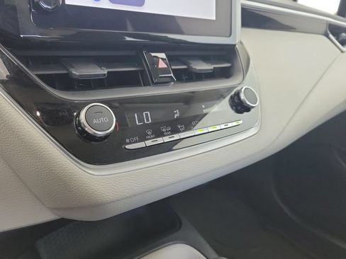 Used 2026 Toyota Corolla LE FWD image 29