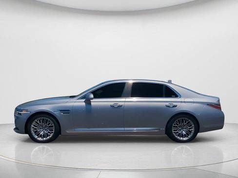 Used 2021 Genesis G90 3.3T Premium RWD image 8