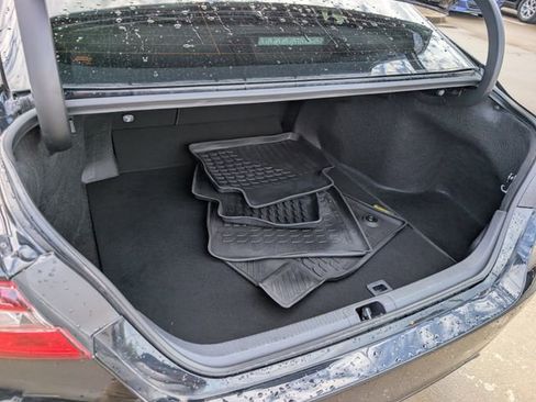 Used 2024 Toyota Camry SE image 28