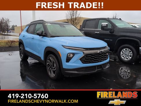 Used 2024 Chevrolet TrailBlazer RS w/ Convenience Package image 1