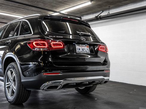 Used 2020 Mercedes-Benz GLC 300 4MATIC image 15