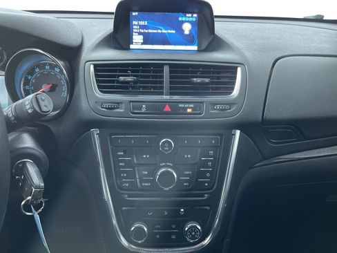 Used 2016 Buick Encore FWD image 18