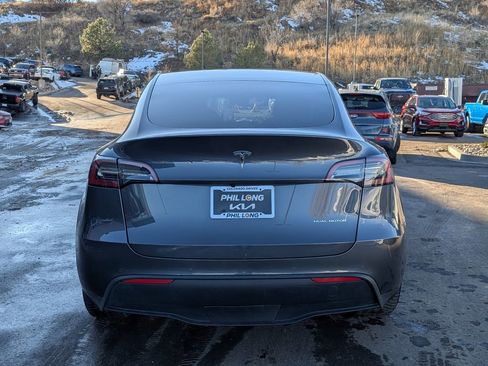 Used 2021 Tesla Model Y Long Range image 6