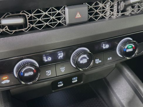 Certified 2023 Honda Accord EX image 16