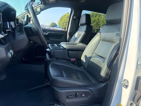 Used 2025 GMC Sierra 1500 SLT RWD image 16