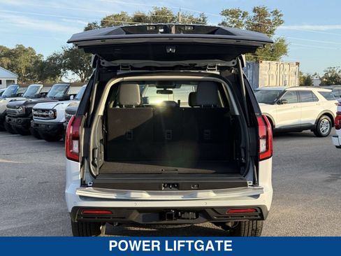New 2026 Ford Expedition Active RWD image 17