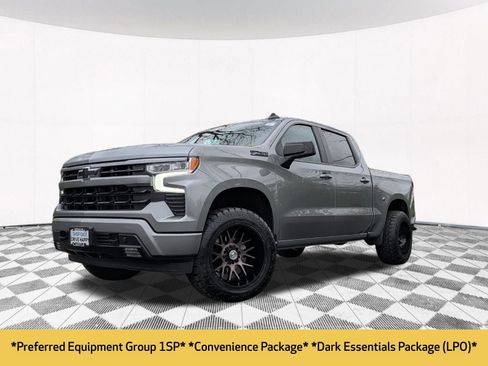 Used 2023 Chevrolet Silverado 1500 RST AWD/4WD image 2