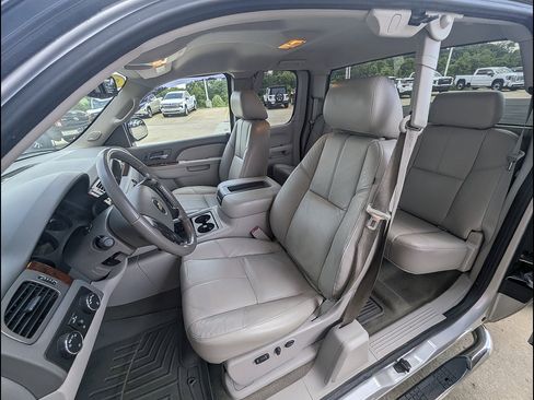 Used 2011 Chevrolet Silverado 1500 LTZ w/ LTZ Plus Package AWD/4WD image 21