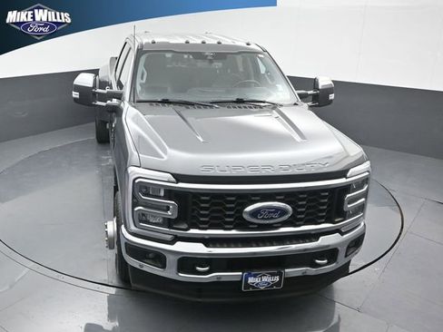 Used 2024 Ford F350 Lariat w/ Lariat Ultimate Package image 10