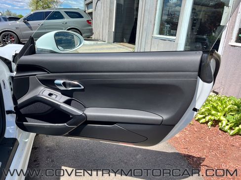 Used 2018 Porsche 718 Cayman RWD image 28