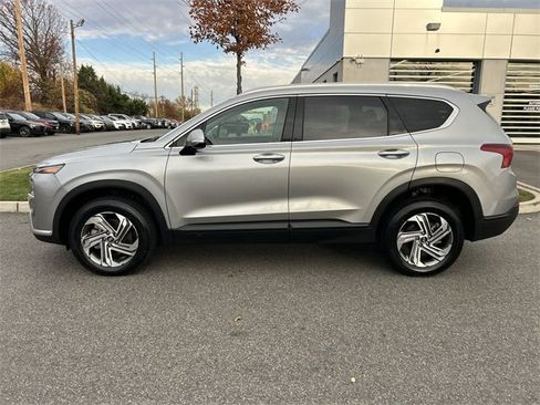 Used 2023 Hyundai Santa Fe SEL image 5