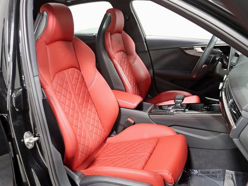 Used 2023 Audi S4 Prestige image 28