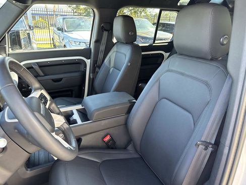 Certified 2025 Land Rover Defender 110 S image 21