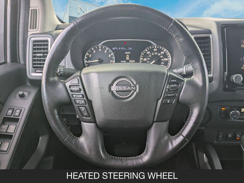 Used 2022 Nissan Frontier SV image 12