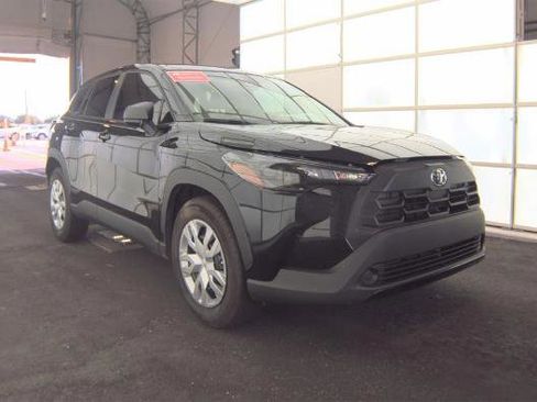 Used 2026 Toyota Corolla Cross L FWD image 2