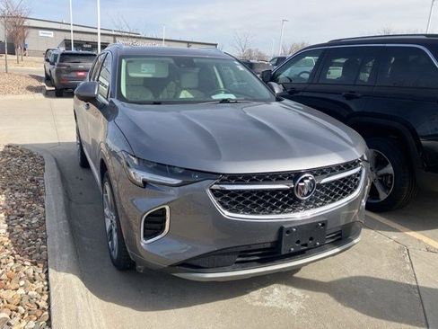 Used 2022 Buick Envision Avenir w/ Technology Package II image 1