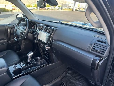 Used 2023 Toyota 4Runner TRD Off-Road Premium w/ Moonroof Package AWD/4WD image 20