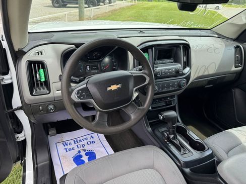 Used 2017 Chevrolet Colorado W/T w/ WT Convenience Package RWD image 19