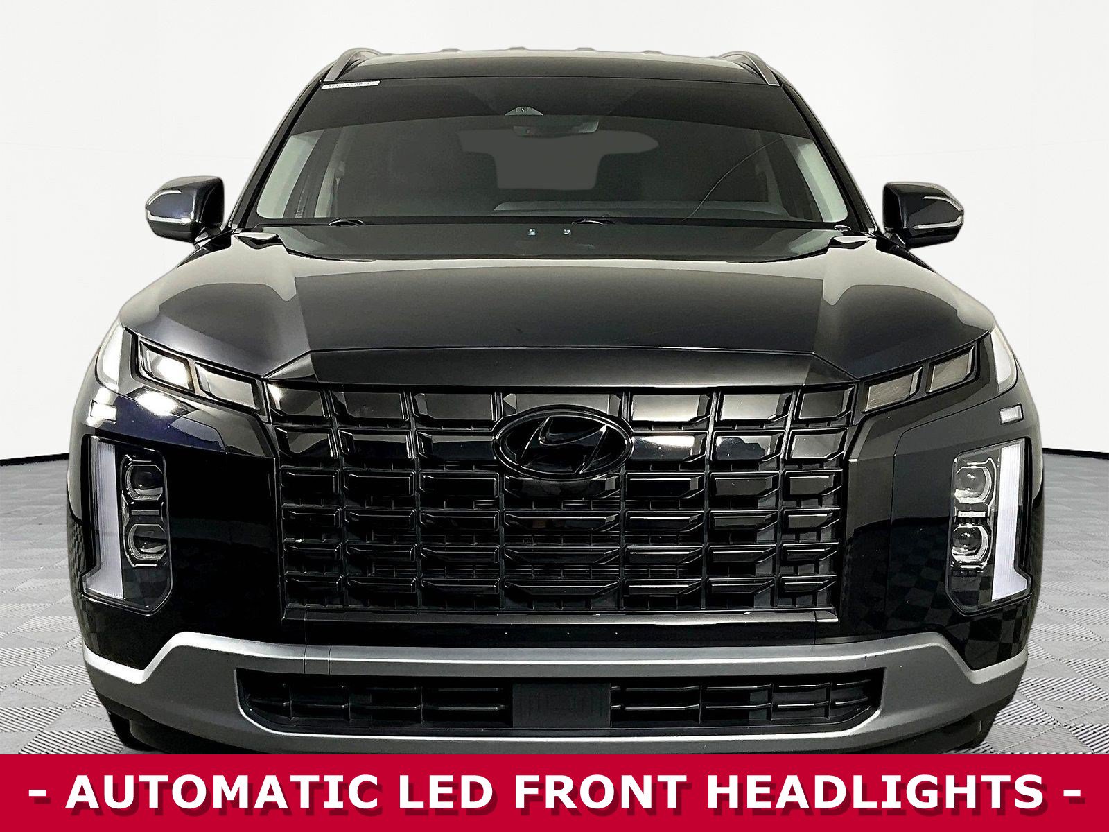 Used 2023 Hyundai Palisade SEL w/ Cargo Package AWD/4WD image 2