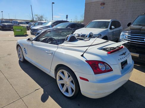 Used 2006 Chrysler Crossfire Limited image 12