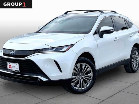 Used 2024 Toyota Venza XLE AWD/4WD image 1