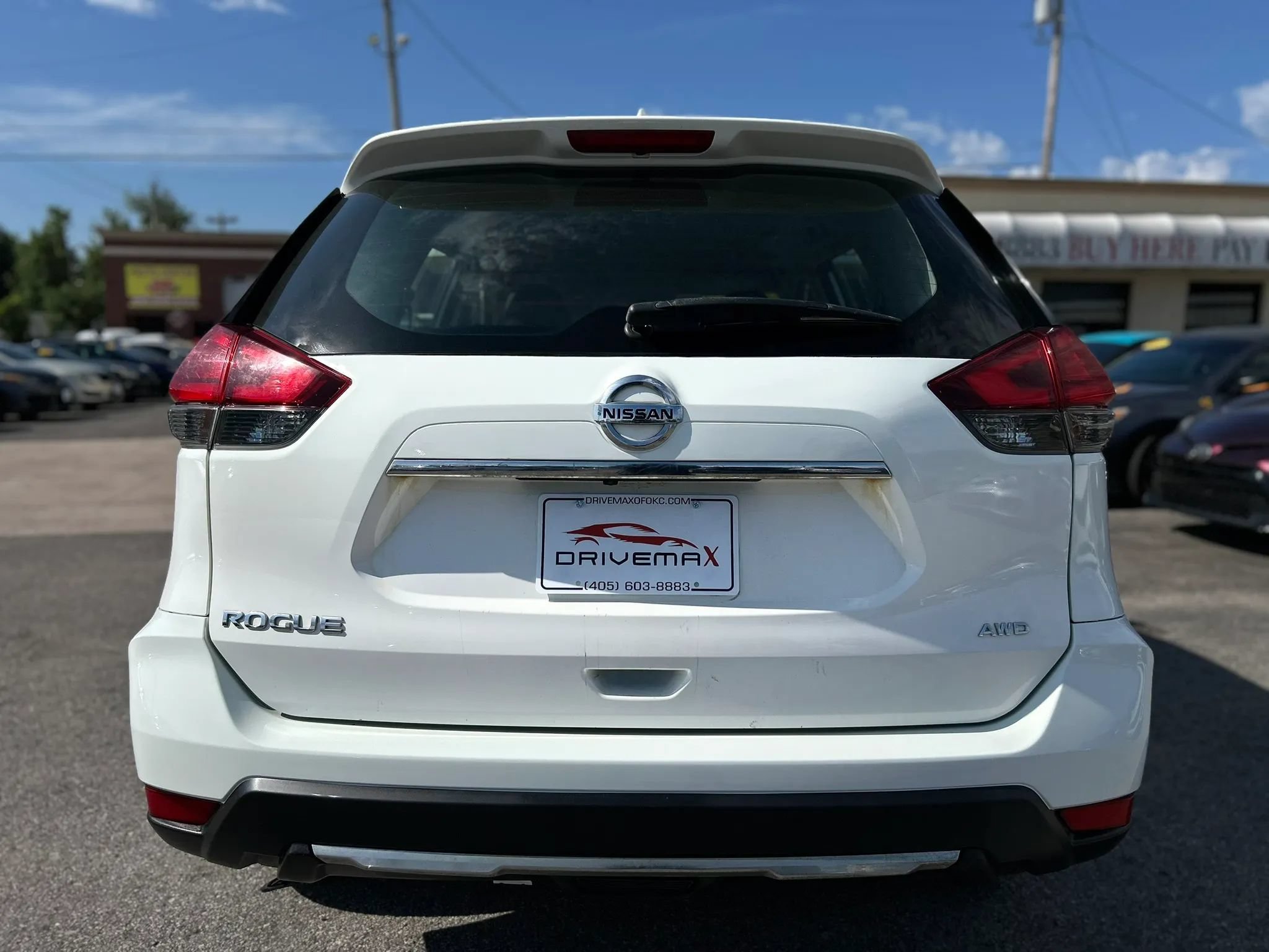 Used 2017 Nissan Rogue S AWD/4WD image 5