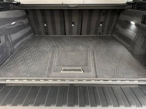 Used 2025 BMW X5 xDrive50e w/ Premium Package image 15