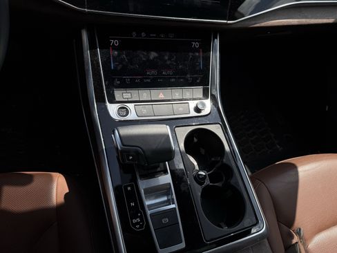Used 2024 Audi Q8 Premium Plus AWD/4WD image 16