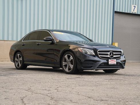 Used 2019 Mercedes-Benz E 300 4MATIC w/ Premium 1 Package image 4