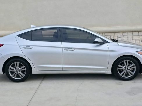 Used 2018 Hyundai Elantra SEL FWD image 2