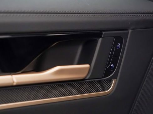 New 2026 Porsche Cayenne S image 15