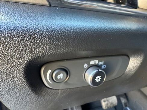 Used 2023 Chevrolet Traverse LS w/ Safety Package image 6