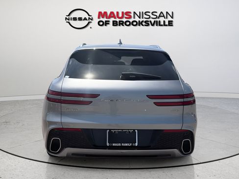 Used 2025 Genesis GV70 2.5T AWD/4WD image 7