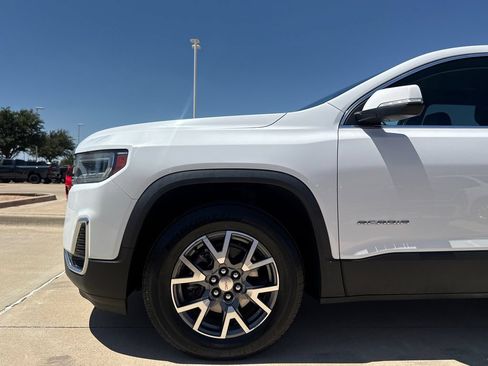 Used 2023 GMC Acadia SLT AWD/4WD image 5