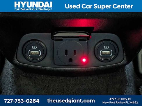 Certified 2023 Hyundai Santa Fe Limited AWD/4WD image 19