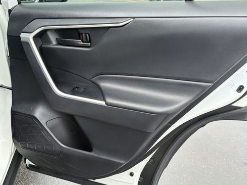Used 2024 Toyota RAV4 LE FWD image 31