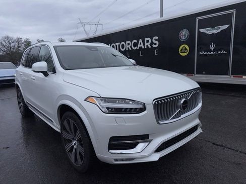 Used 2024 Volvo XC90 B6 Ultimate image 3