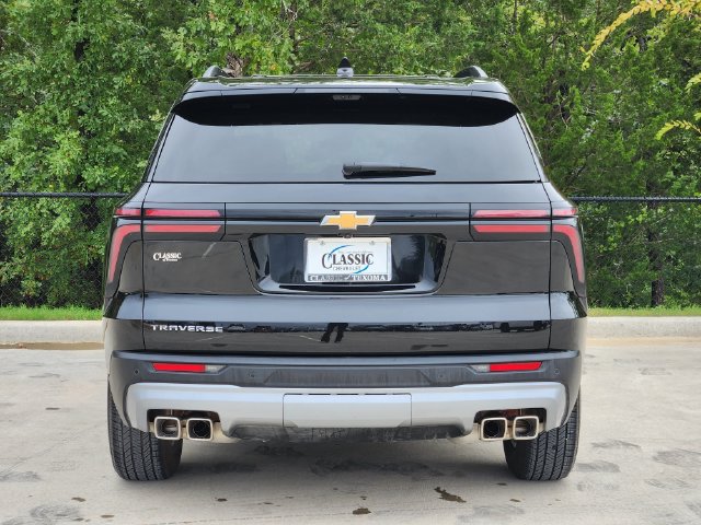 Used 2026 Chevrolet Traverse LT w/ Driver Confidence Package FWD image 7