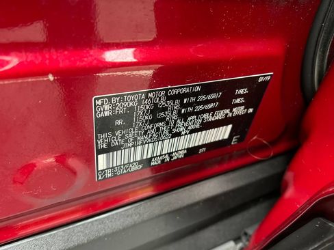 Used 2019 Toyota RAV4 XLE w/ Convenience Package AWD/4WD image 27