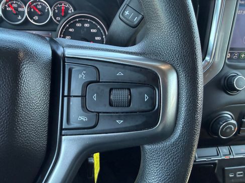 Used 2020 Chevrolet Silverado 1500 LT AWD/4WD image 20