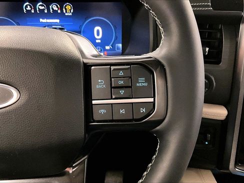 Used 2024 Ford Expedition Max Platinum image 18