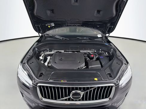 Certified 2023 Volvo XC90 B6 Core w/ Protection Package Premier AWD/4WD image 33