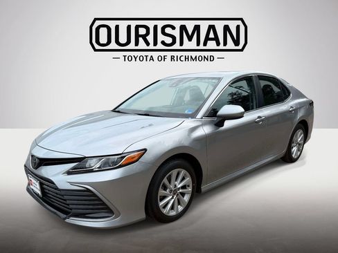 Used 2023 Toyota Camry LE FWD image 7