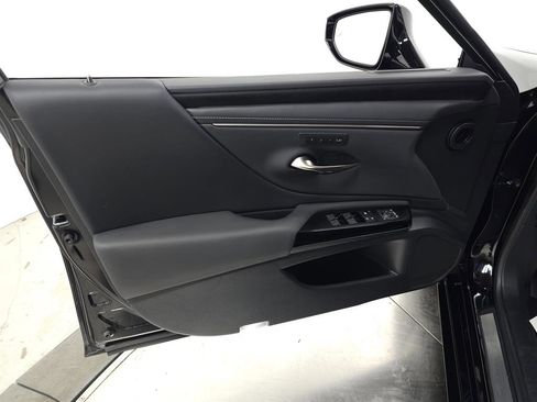 Certified 2025 Lexus ES 350 w/ Premium Package image 13