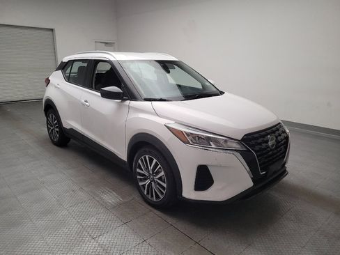 Used 2021 Nissan Kicks SV FWD image 13