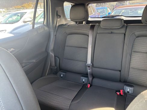 Used 2025 Chevrolet Equinox LT image 40