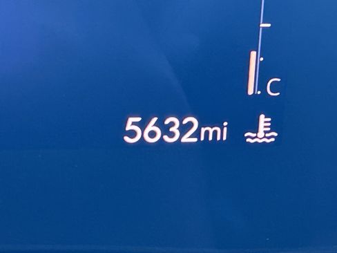 Used 2025 Buick Encore GX Avenir w/ Avenir Technology Package image 24