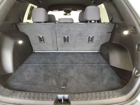 Used 2025 Chevrolet Equinox LT FWD image 10