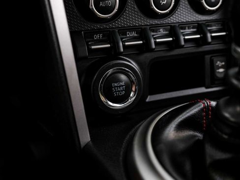 Used 2014 Subaru BRZ Limited w/ Popular Package #1A image 18